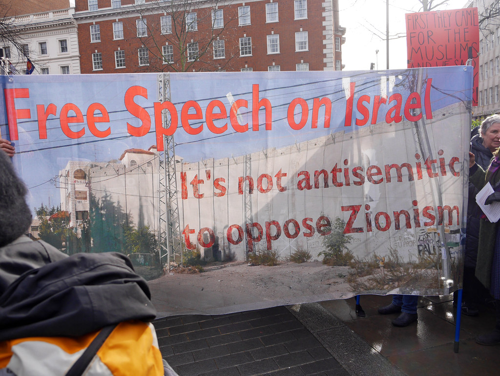 אנטישמיות בלונדון, אנגליה, בריטניה